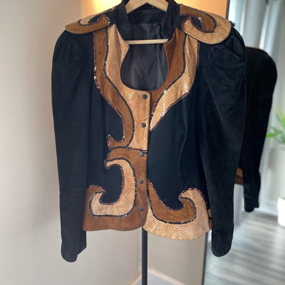 Vintage suede jacket/ bolero - Picture 1 of 6